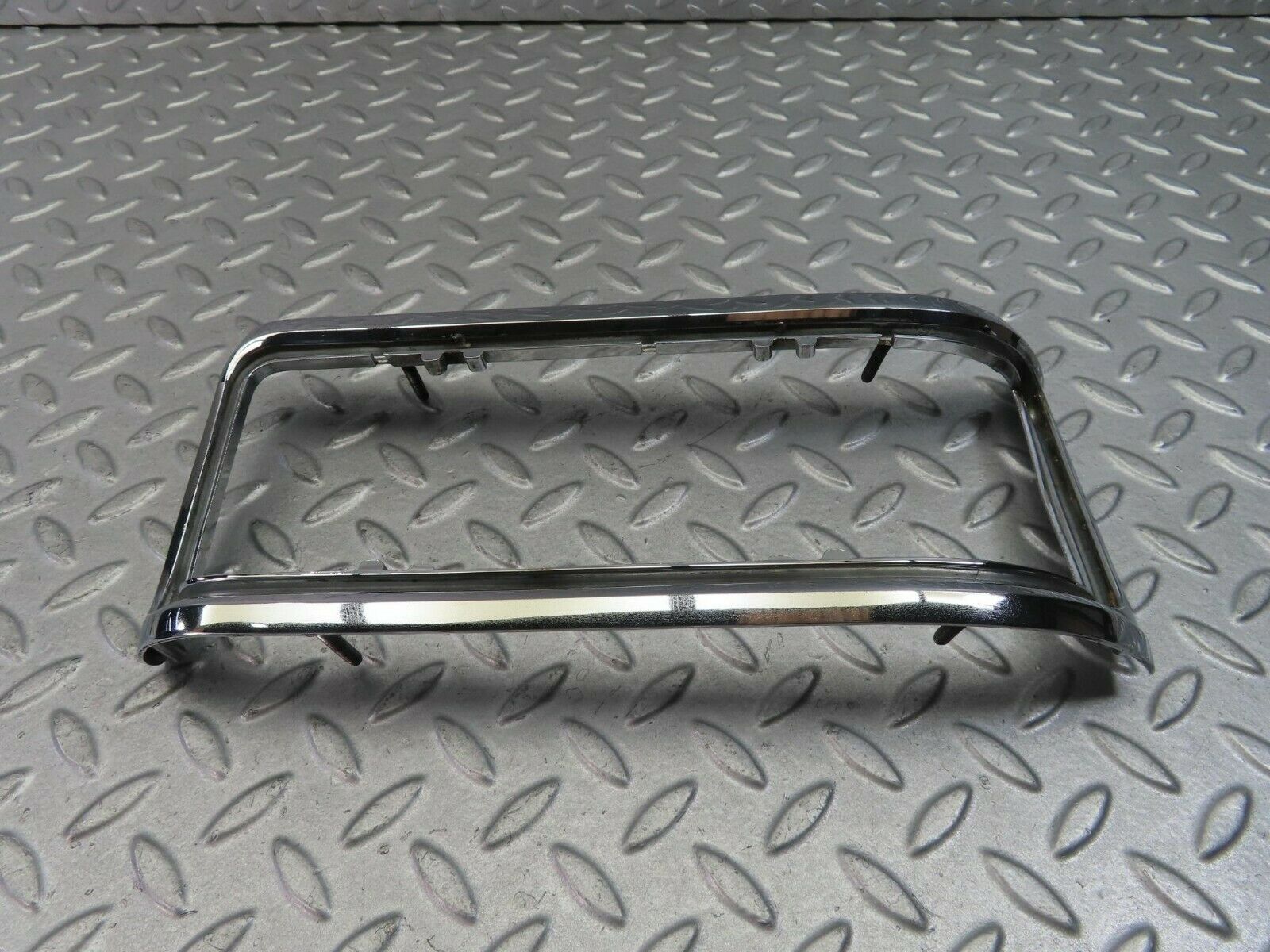 8508 Mercedes-Benz W115 Tail Light Chrome Frame Left 1158260159