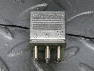36090 Mercedes-Benz W126 420SE Multi Purpose Relay 0015420219