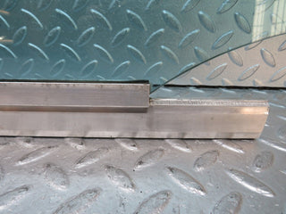 34972 Mercedes-Benz W210 320E Front Right Door Window Glass