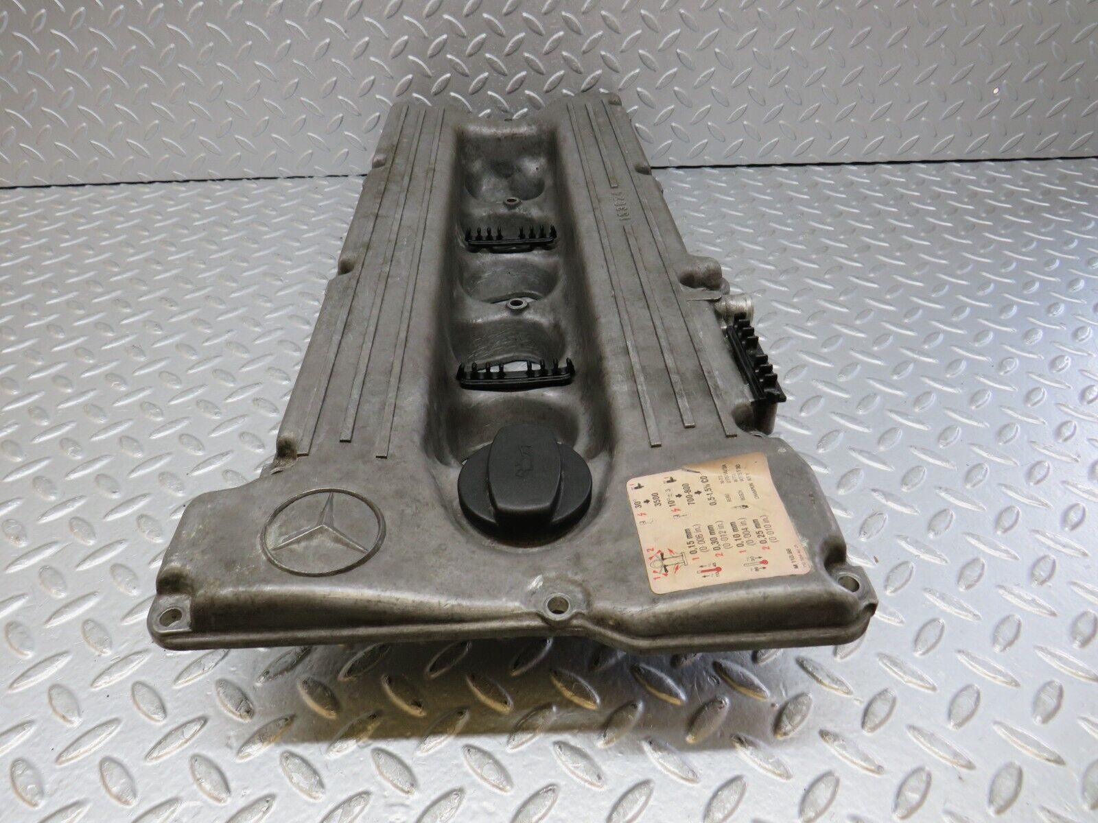 35637 Mercedes-Benz R107 280SL Cylinder Head Valve Cover 1100160905