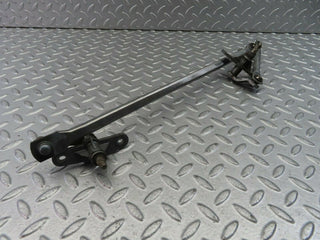 9720 Mercedes-Benz C123 280CE Coupe Windscreen Wiper Linkage