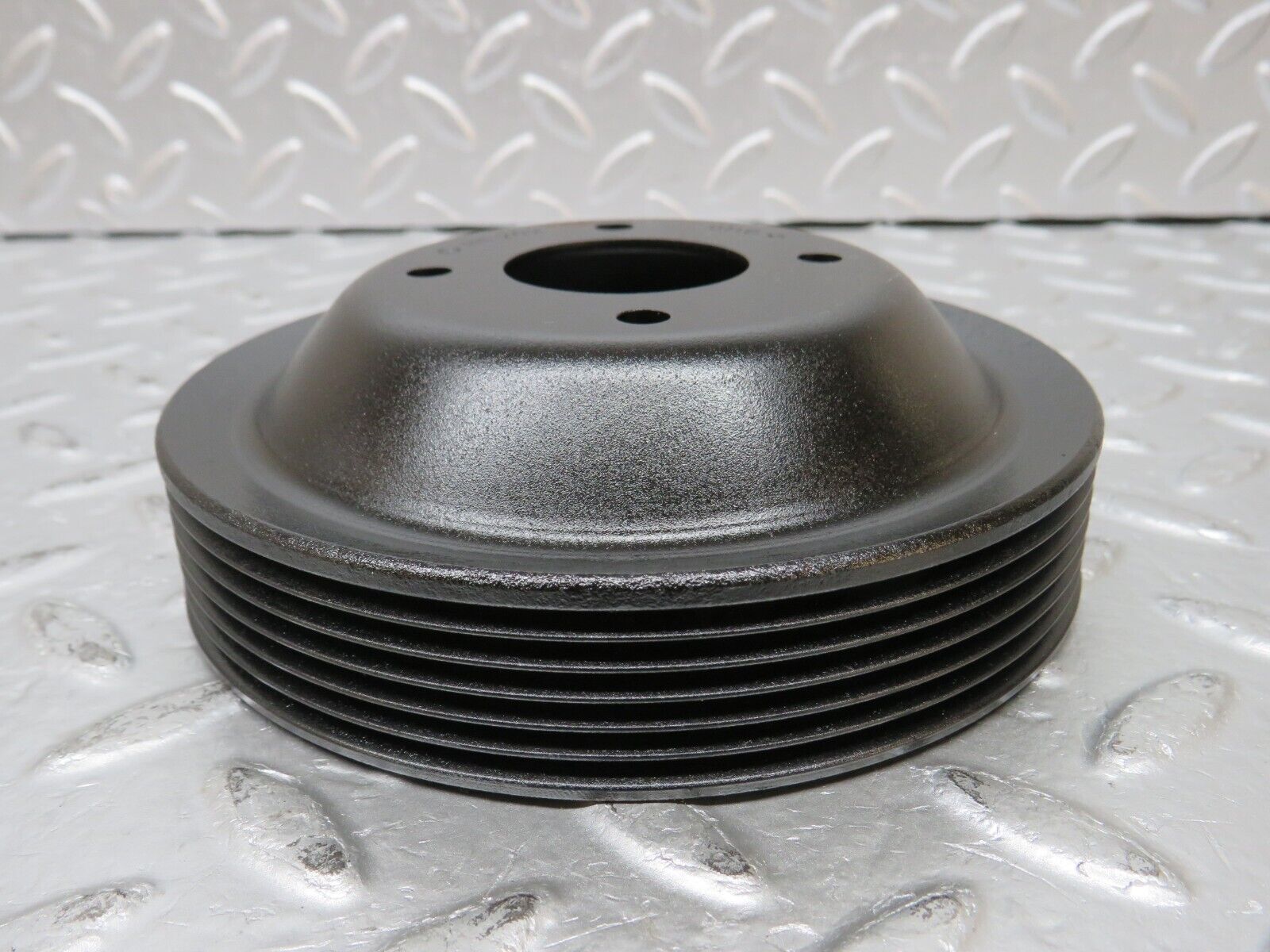 31544 Mercedes-Benz S124 220TE Wagon Water Pump Pulley 1112020110