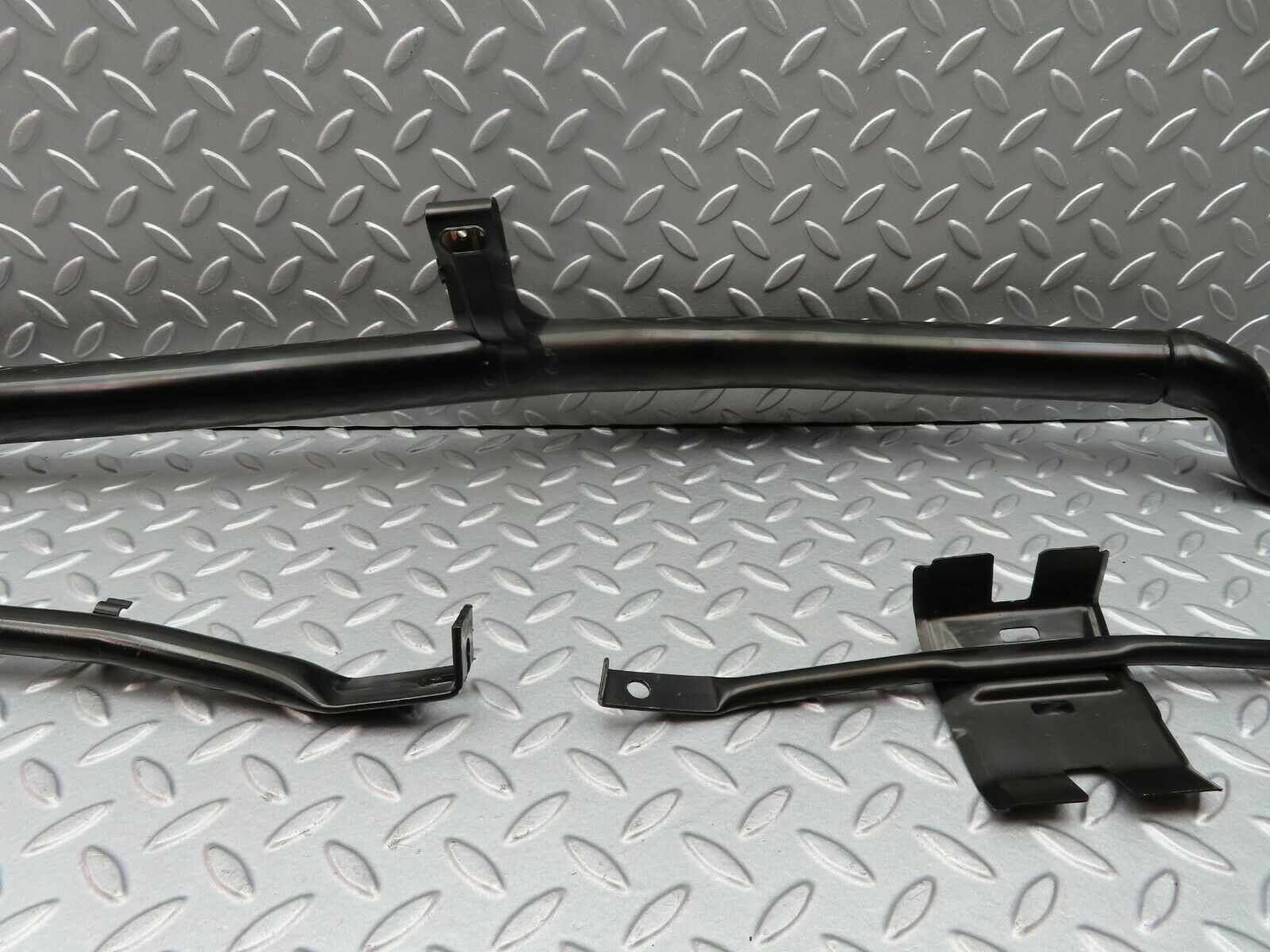 5364 Mercedes-Benz W124 230E Dashboard Bracket