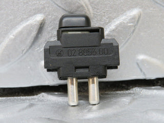 W126 child lock control switch used OEM