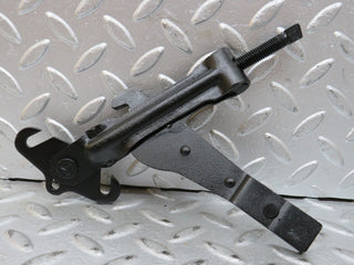 28376 Mercedes-Benz S123 240D Wagon Handbrake Adjusting Handbrake Regulator