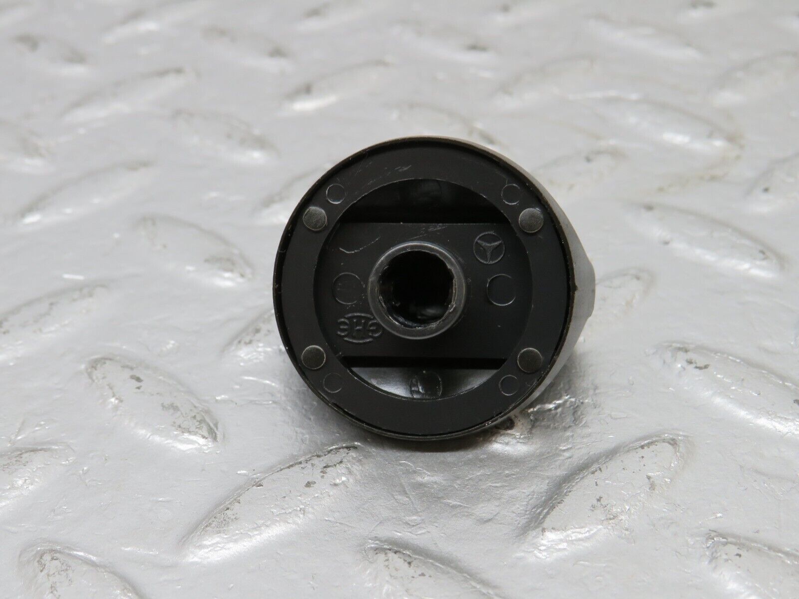 40573 Mercedes-Benz W123 300D Heater Control Knob Set