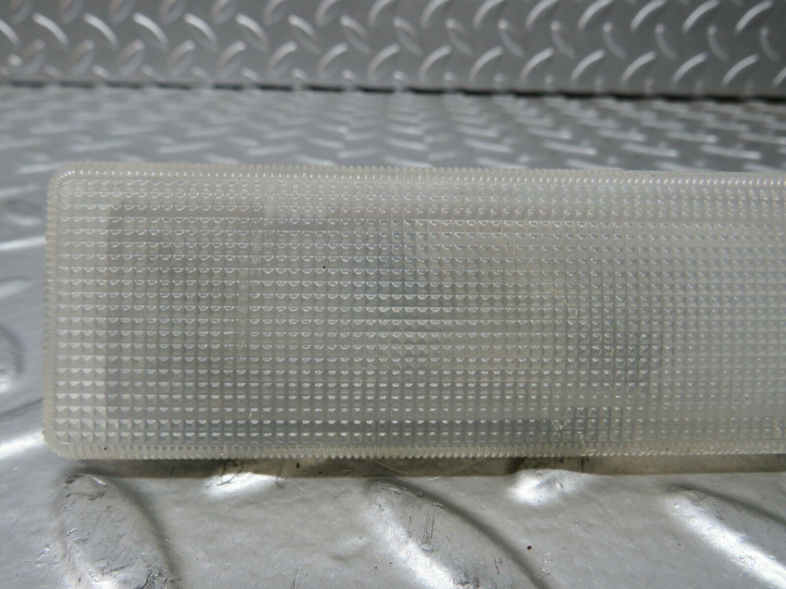 24260 Mercedes-Benz S124 220TE Wagon Rear Interior Dome Light 0018200601