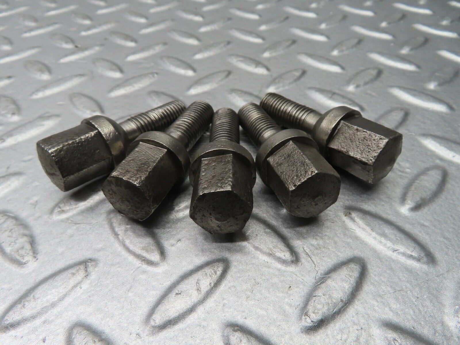 20526 Mercedes-Benz 5x Alloy Wheel Lug Bolt M12x1.5