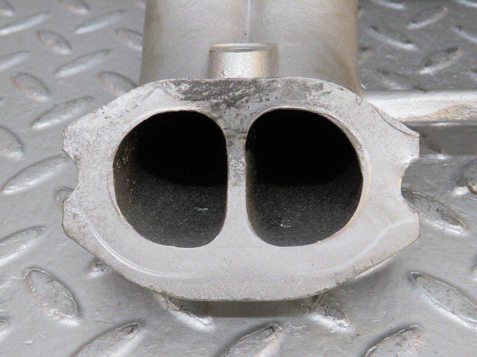 0342 Mercedes-Benz W123 220D Intake Manifold 6151410201