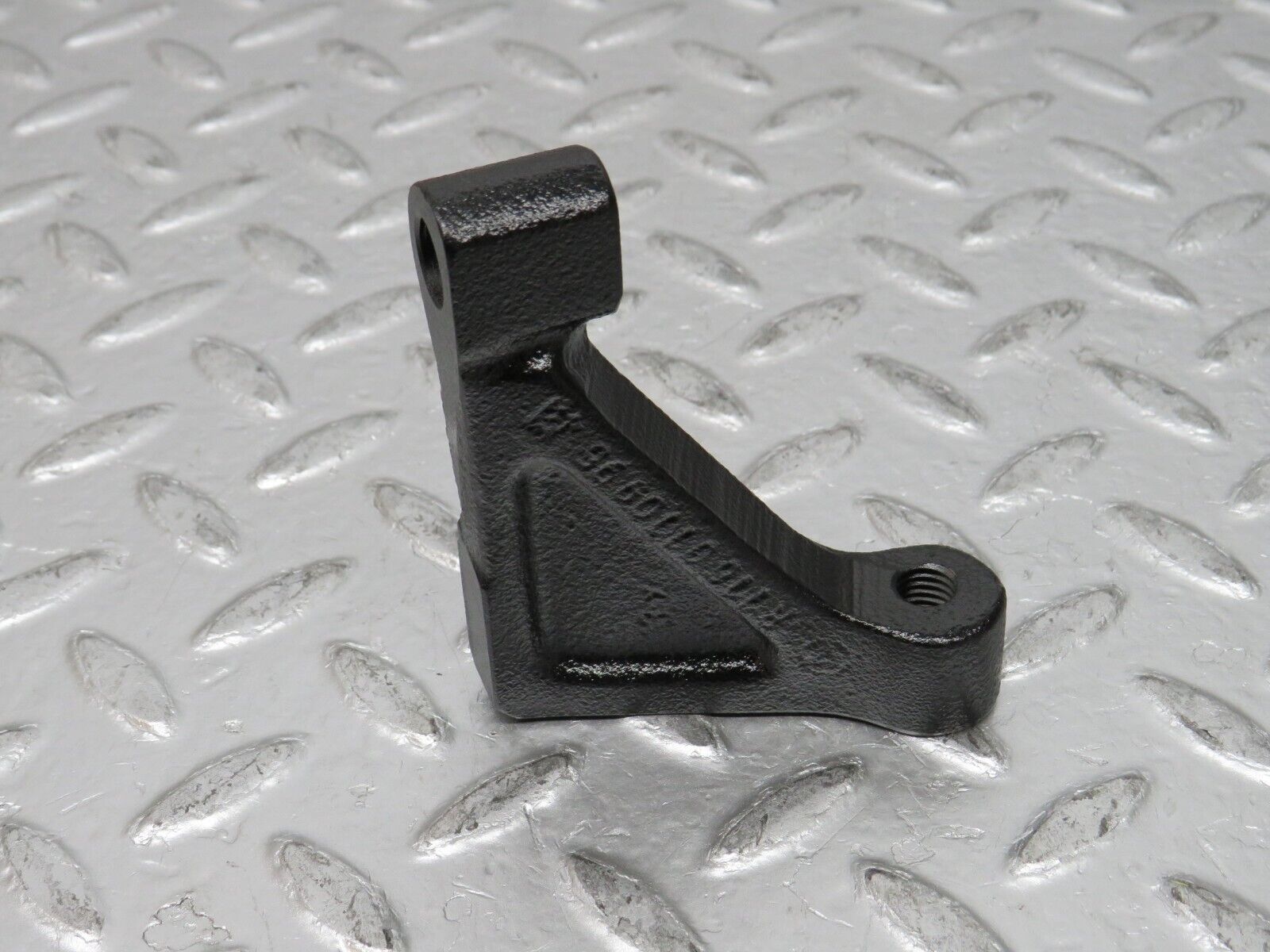 0263 Mercedes-Benz W116 350SE  Engine Mount Bracket 1160110995