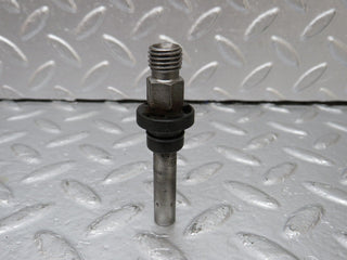 W124 fuel injector used OEM
