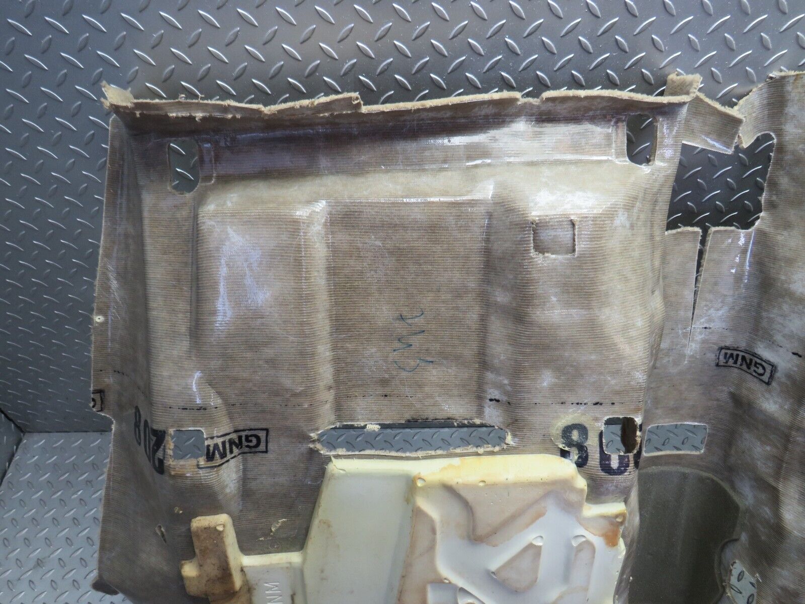29490 Mercedes-Benz W124 230E Floor Carpet Beige 1246802741