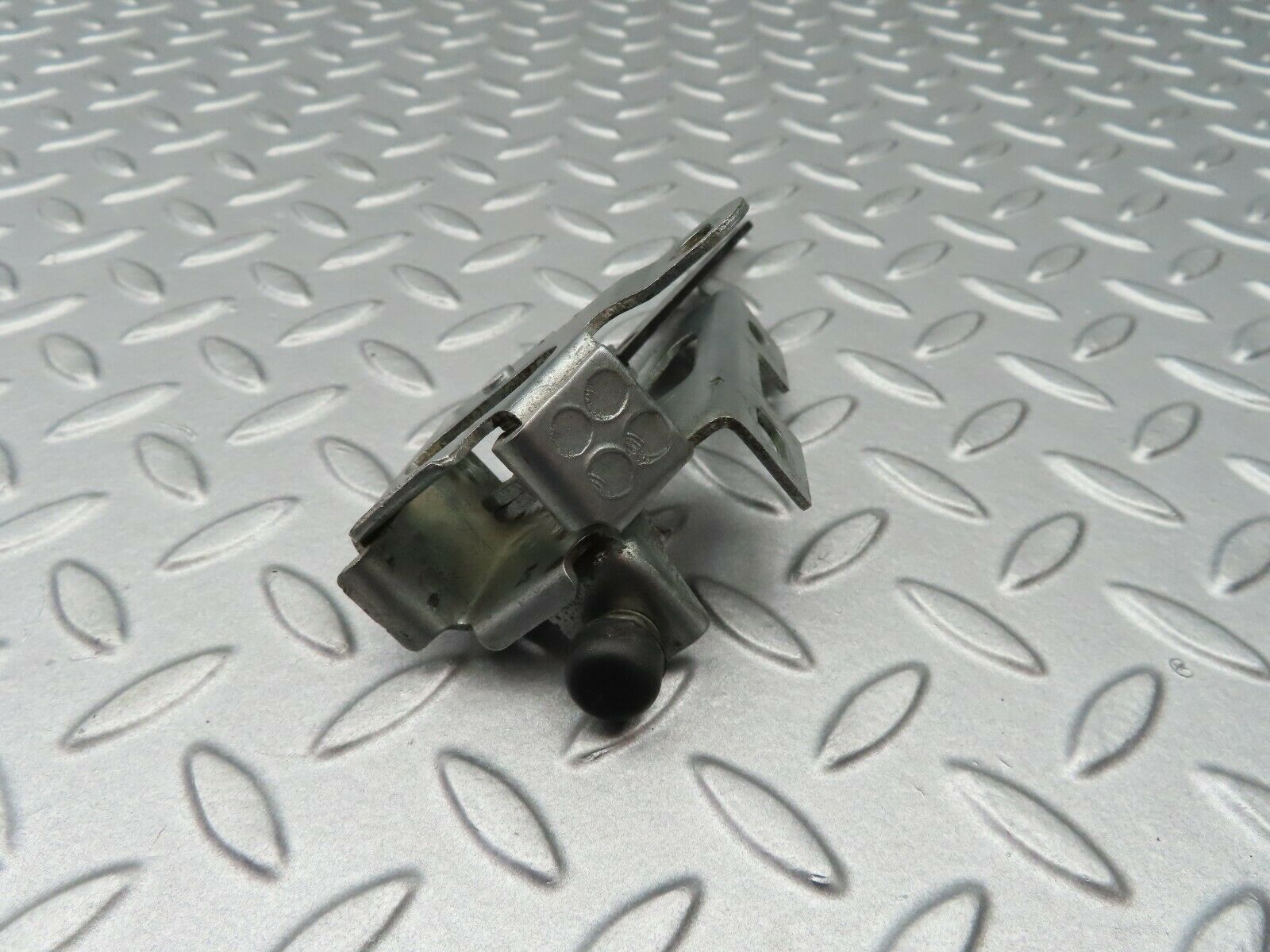5186 Mercedes-Benz R107 350SL Coupe Soft Top Mechanism Lock Left
