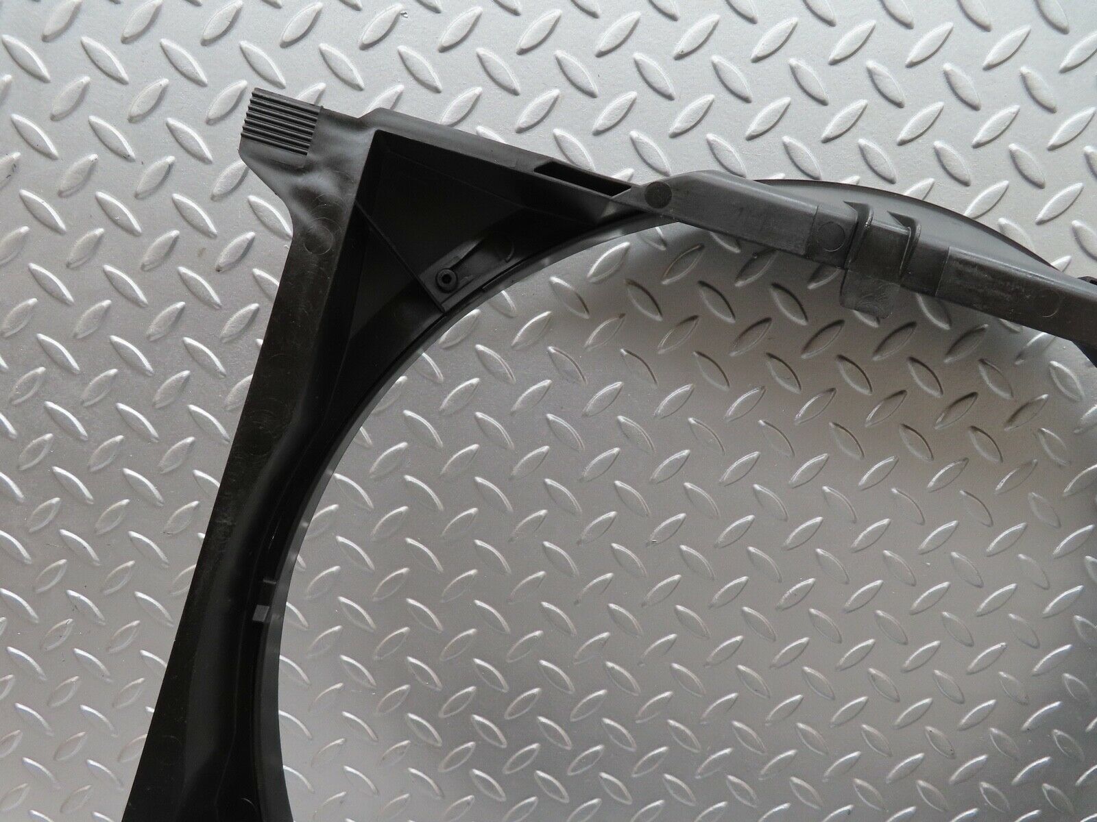 17327 Mercedes-Benz R129 300SL Coupe Radiator Fan Shroud Fan Cover 1295050055