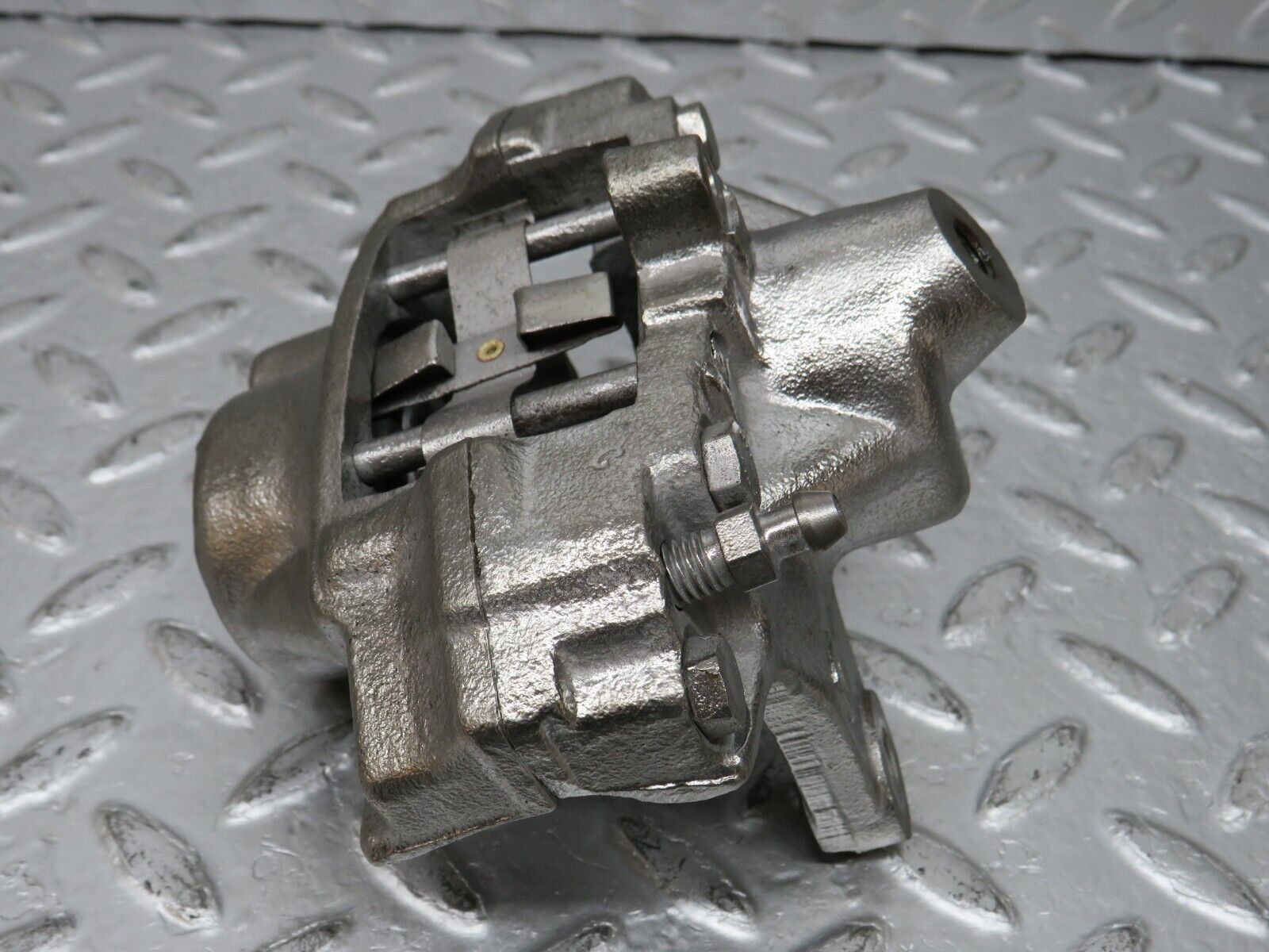 32661 Mercedes-Benz S124 300TE Wagon Rear Right Brake Caliper ATE 8P