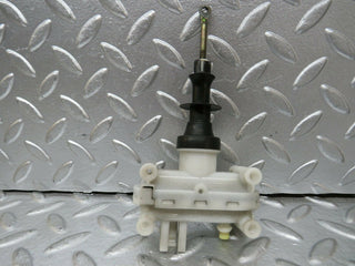 W124 Wagon door lock vacuum actuator rear left used OEM