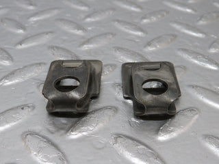 34132 Mercedes-Benz W124 260E Fuel Injector Bracket 2x