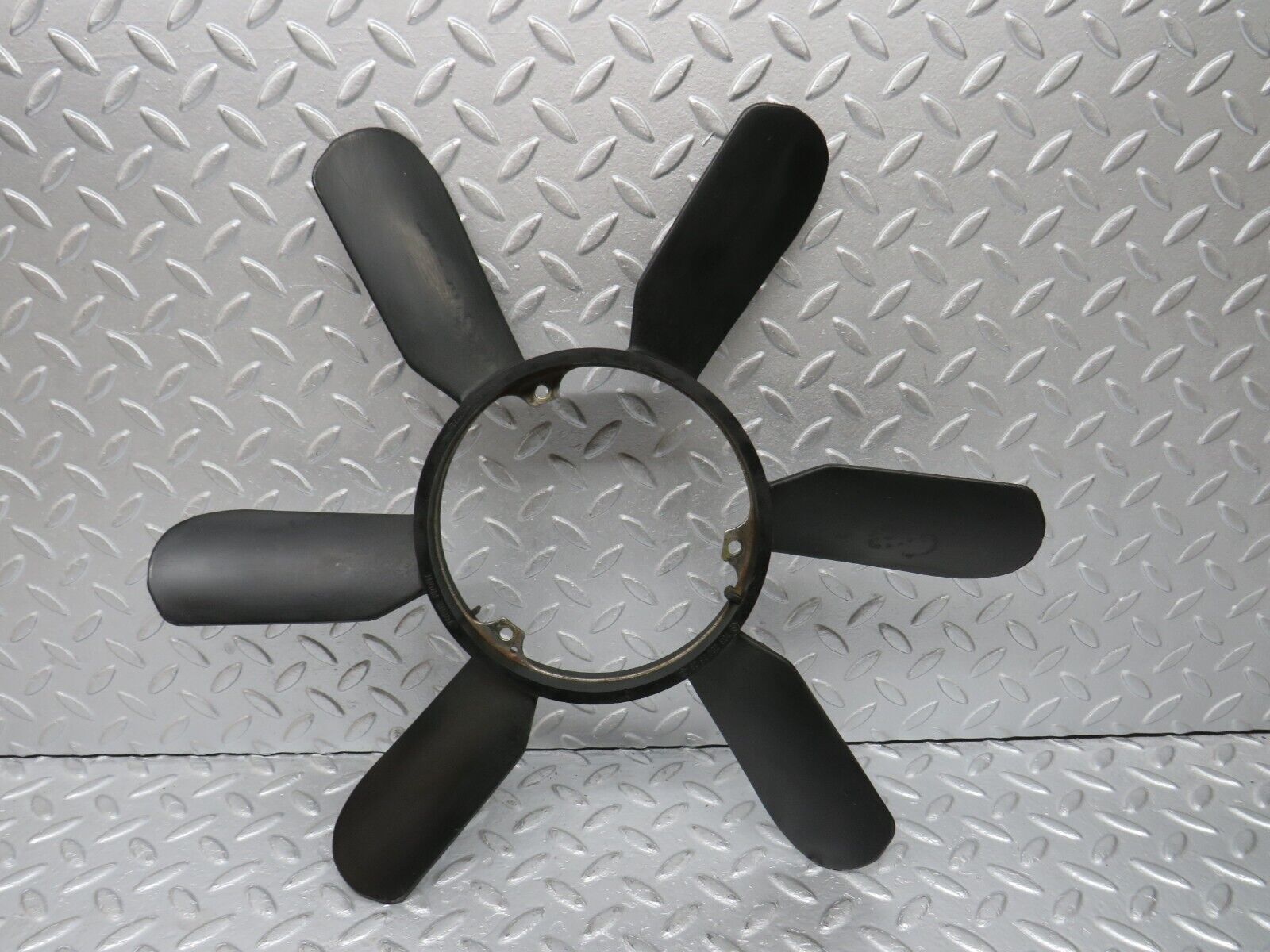 39444 Mercedes-Benz R129 320SL Coupe Engine Cooling Fan 1032000623