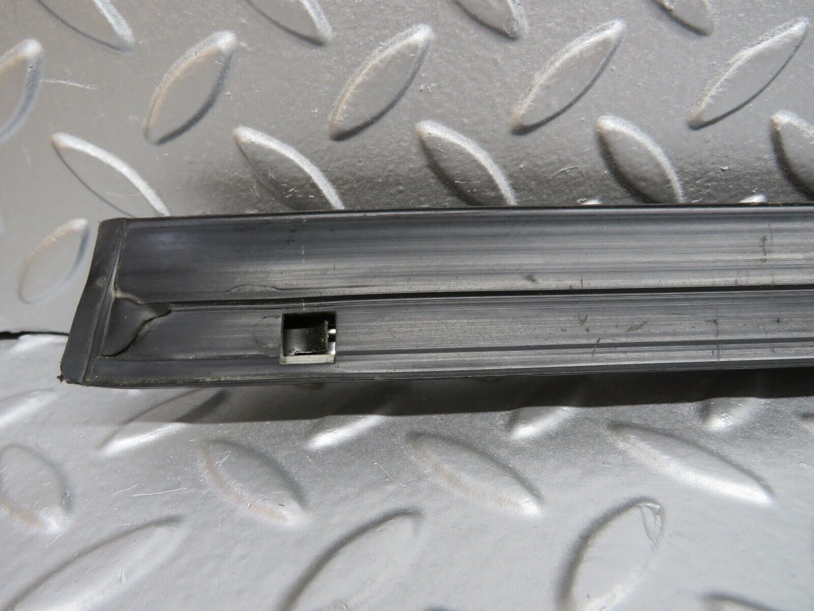 40209 Mercedes-Benz R107 Right Door Centre Moulding Trim