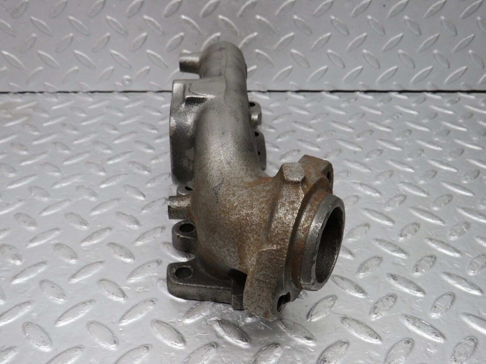 38159 Mercedes-Benz A124 320E Cabriolet Exhaust Manifold 4-6 1041423601