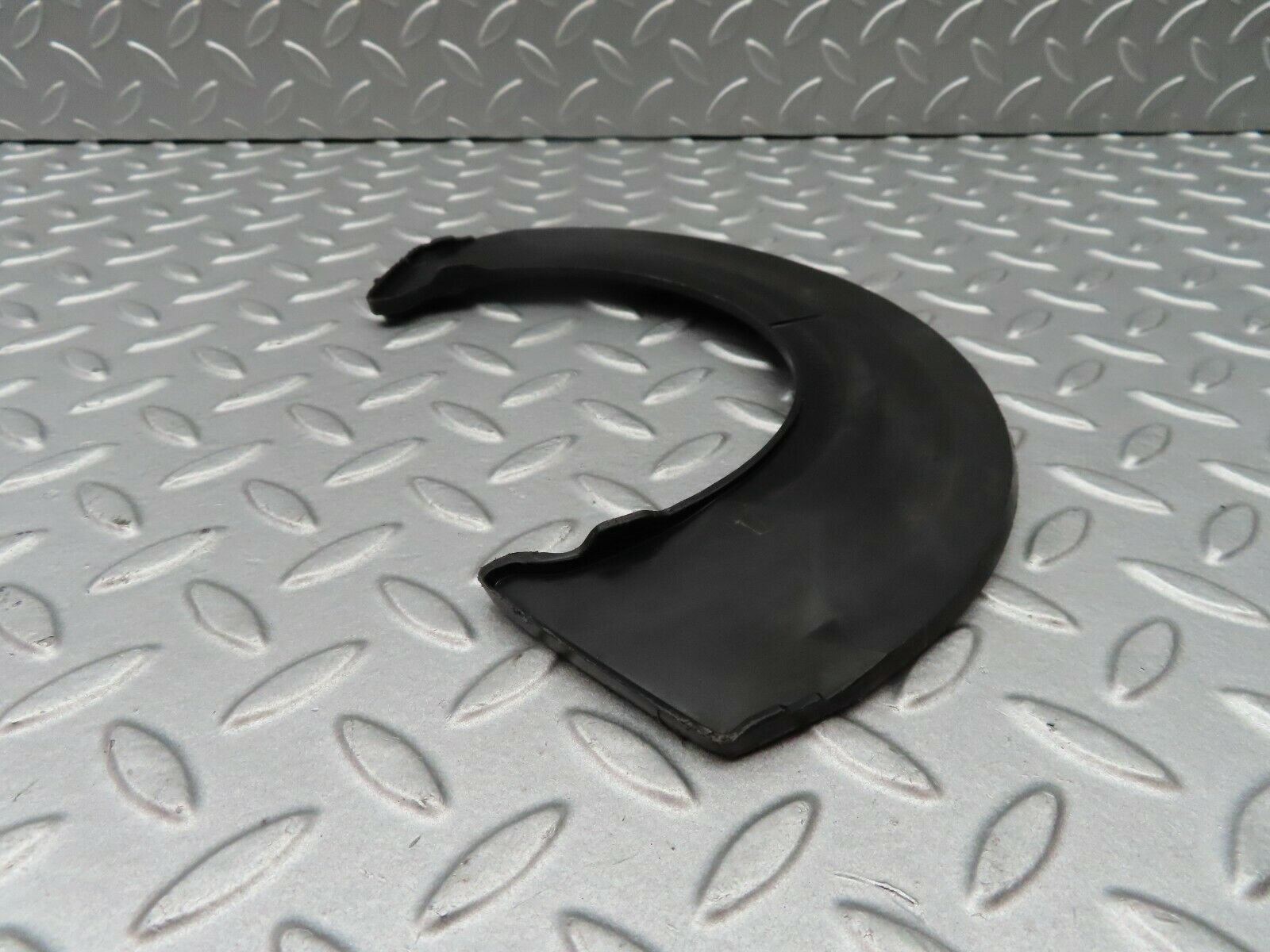 5392 Mercedes-Benz W124 230E Wiper Surround Trim Cover 1246201767