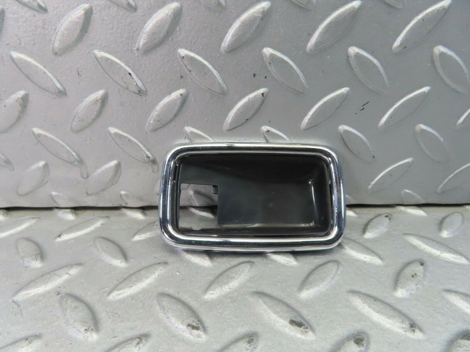 8659 Mercedes-Benz W108 Chrome Frame For Door Opener Left 1087660511
