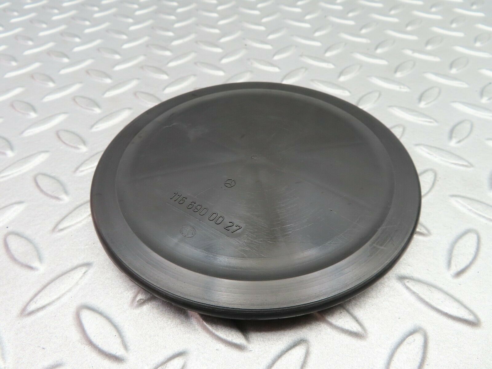 5604 Mercedes-Benz W124 230E Fuel Tank Access Cover 1166900027