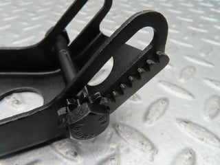 16618 Mercedes-Benz C107 380SLC Alternator Generator Bracket