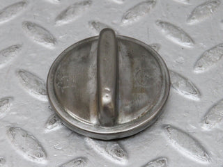 W108 engine oil filler cap used OEM