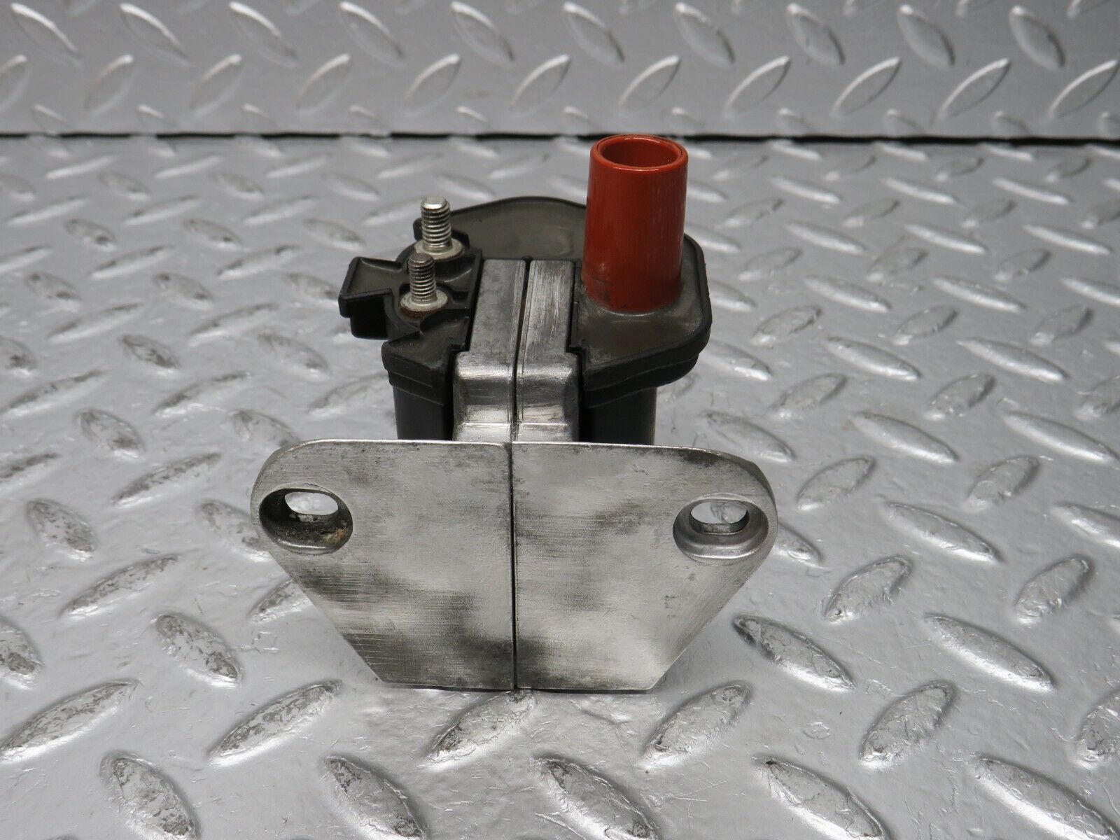 31611 Mercedes-Benz W201 190LE 1.8L Ignition Coil Bosch 0001586103 0221502429