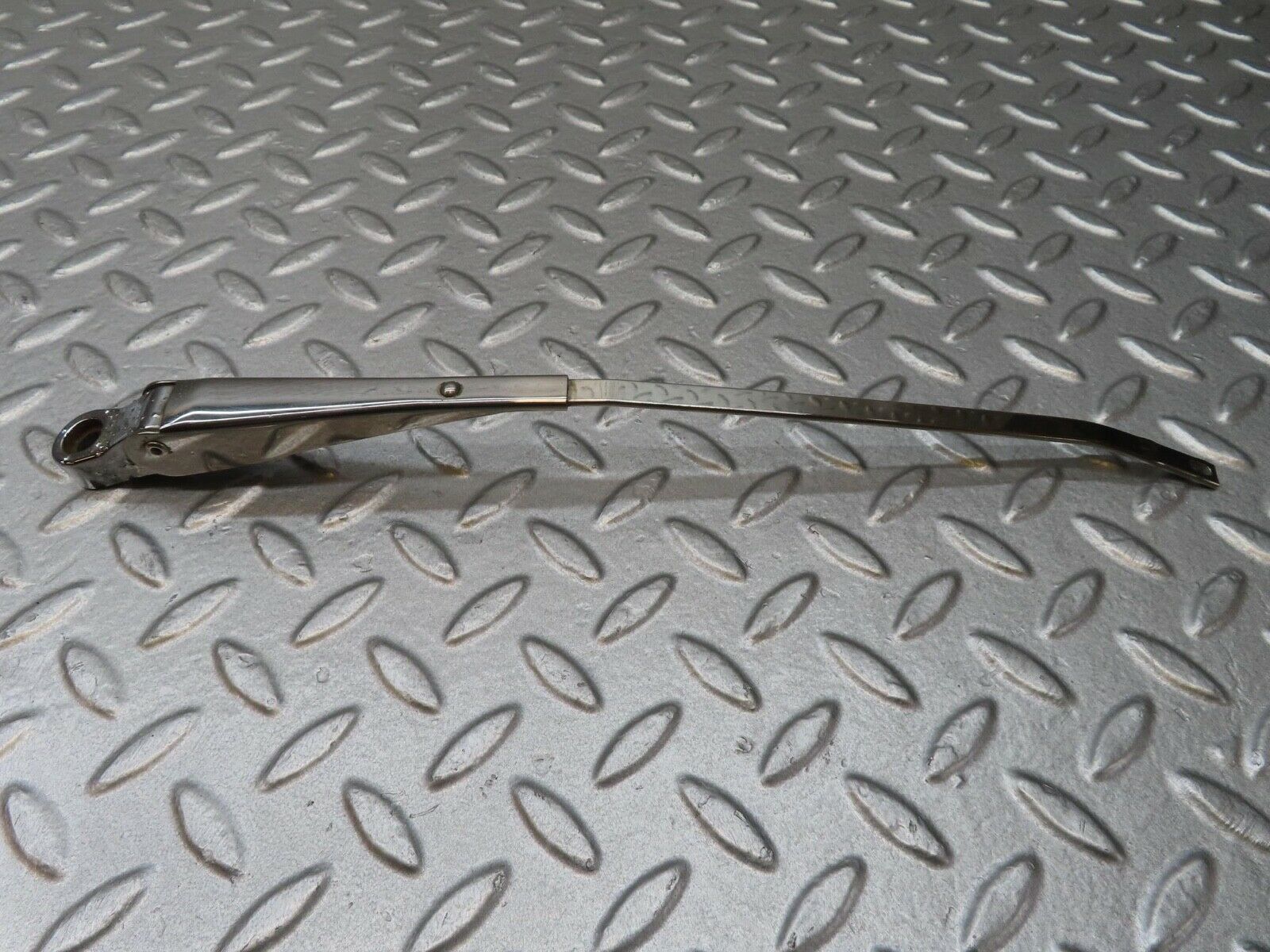 12815 Mercedes-Benz W111 Wiper Arm Right Side
