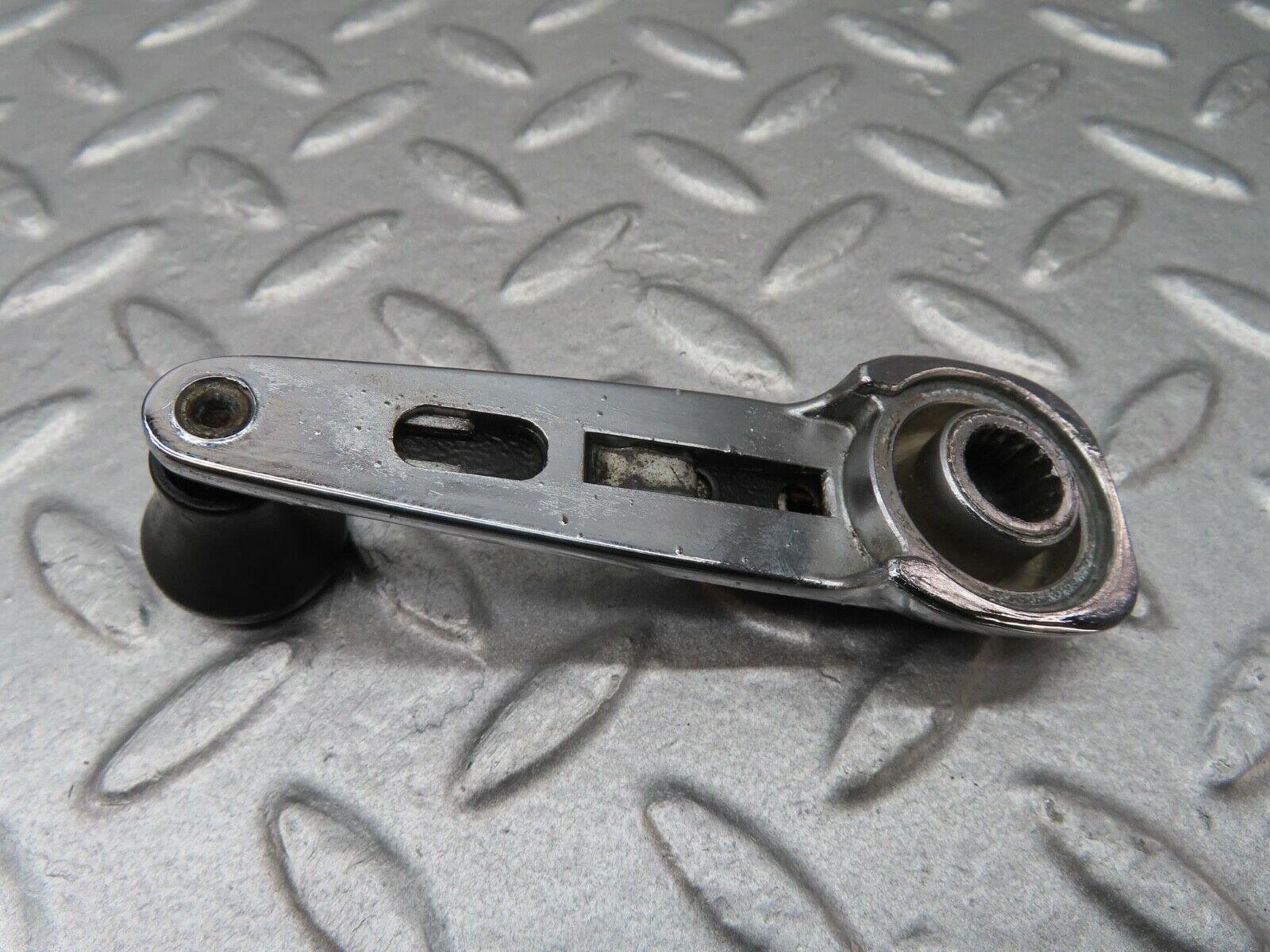 12762 Mercedes-Benz W111 220SE Window Lifter Crank Handle