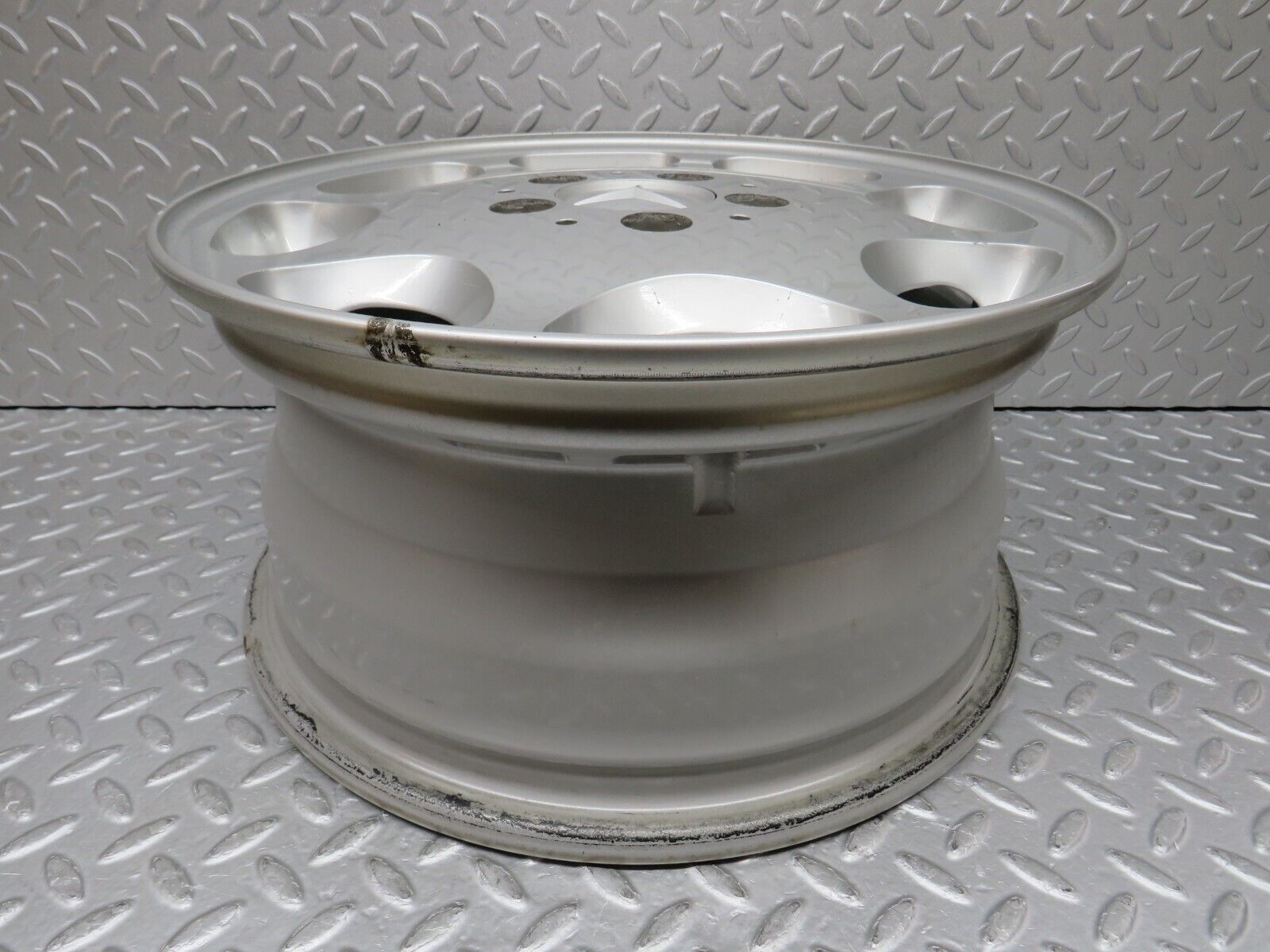 38187 Mercedes-Benz A124 Alloy Wheel 7Jx15H2 ET41 1244011302