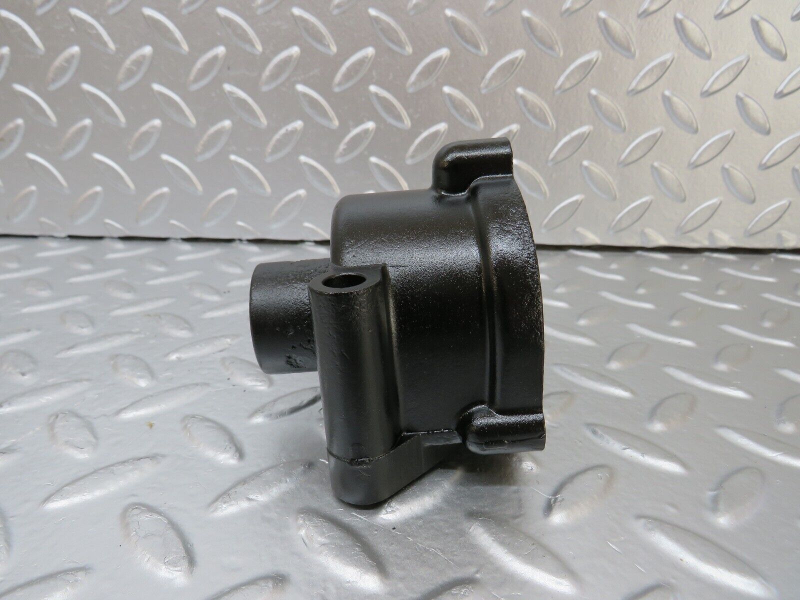 25535 Mercedes-Benz W123 200 Thermostat Housing 1022030374