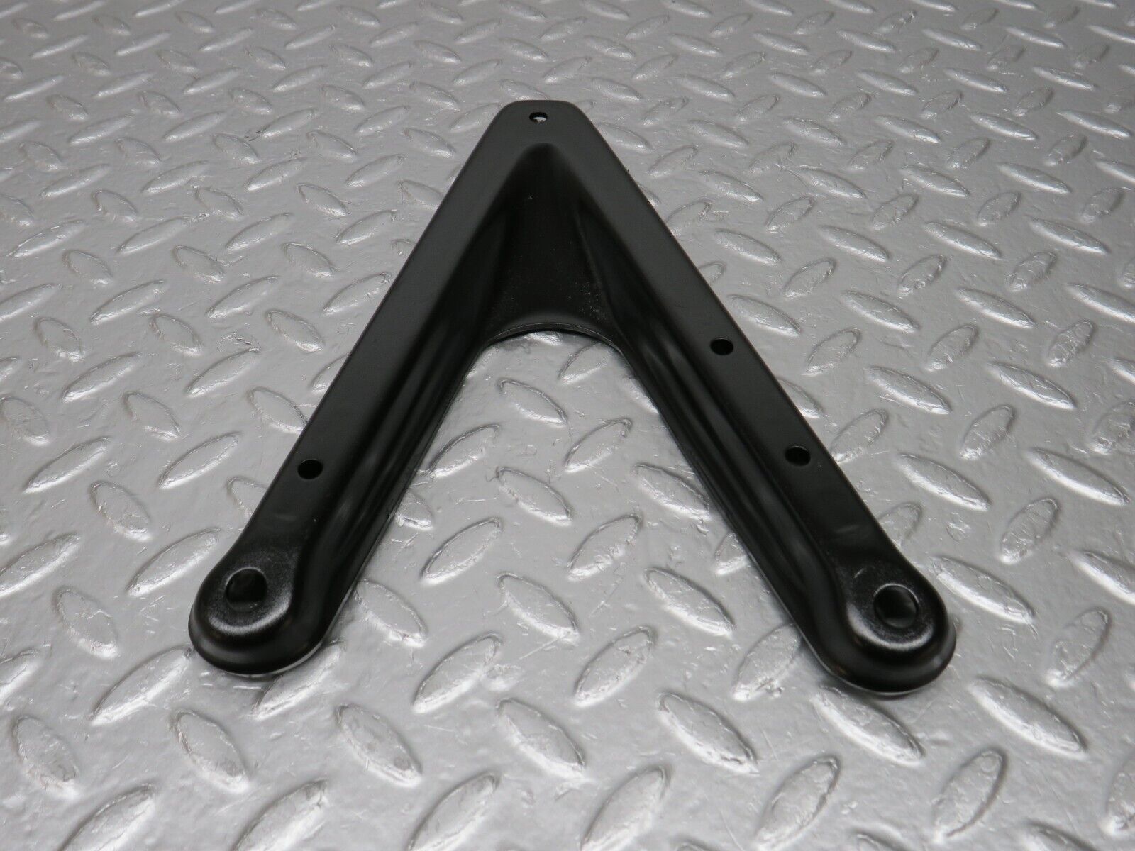 33530 Mercedes-Benz W202 C180 Air Intake Manifold Bracket