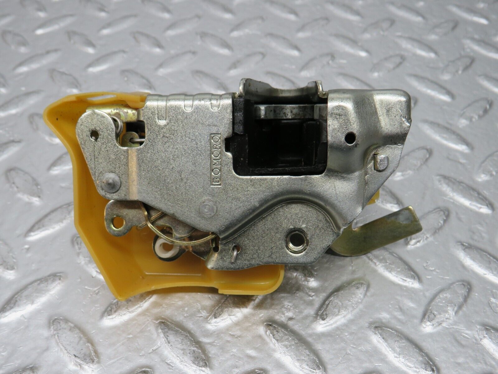 32454 Mercedes-Benz S124 300TE Wagon Rear Right Door Lock Mechanism