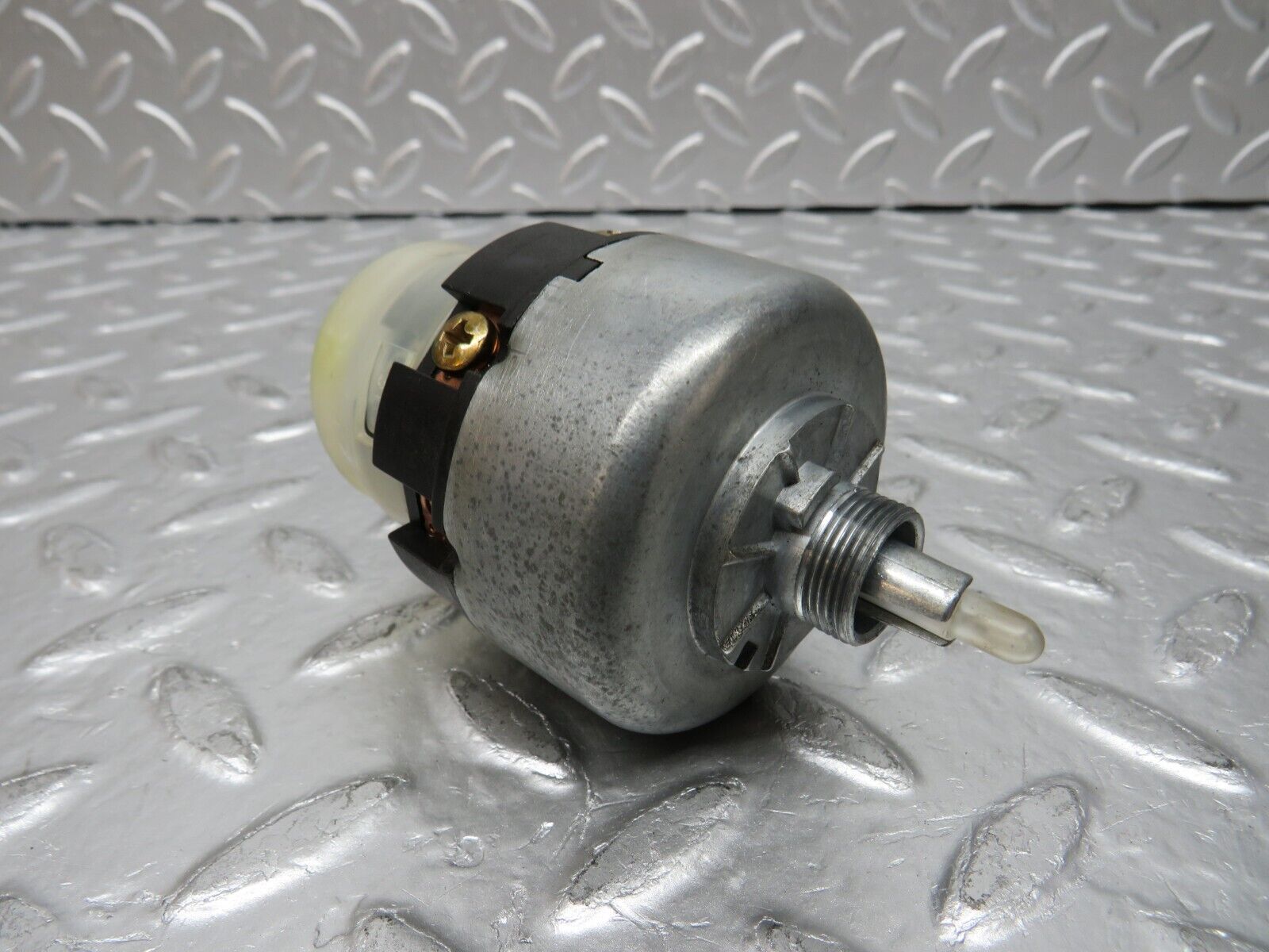 30644 Mercedes-Benz W201 190E 2.0L Headlight Switch