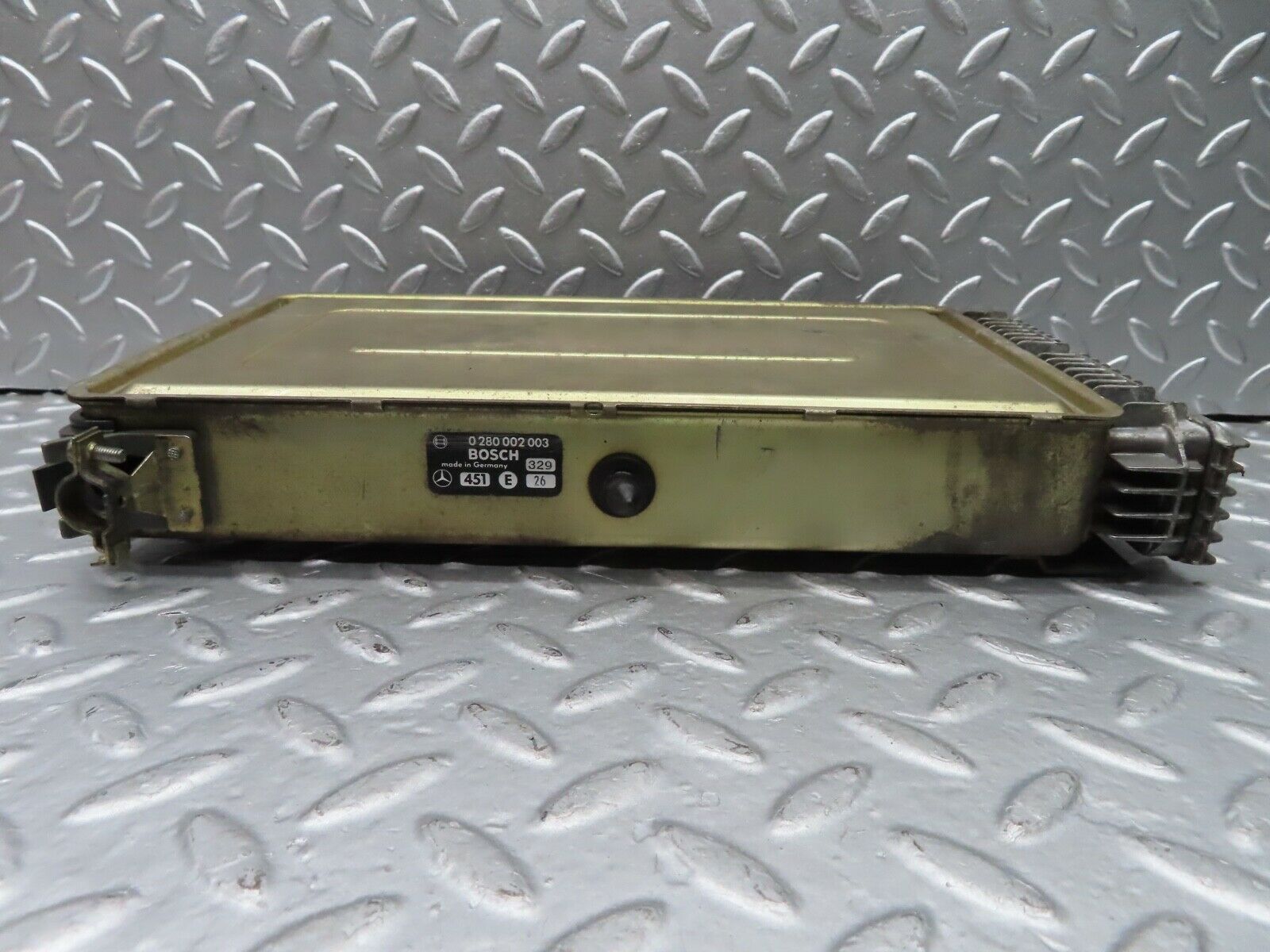 20768 Mercedes-Benz R107 450SL ECU Engine Control Unit 0280002003