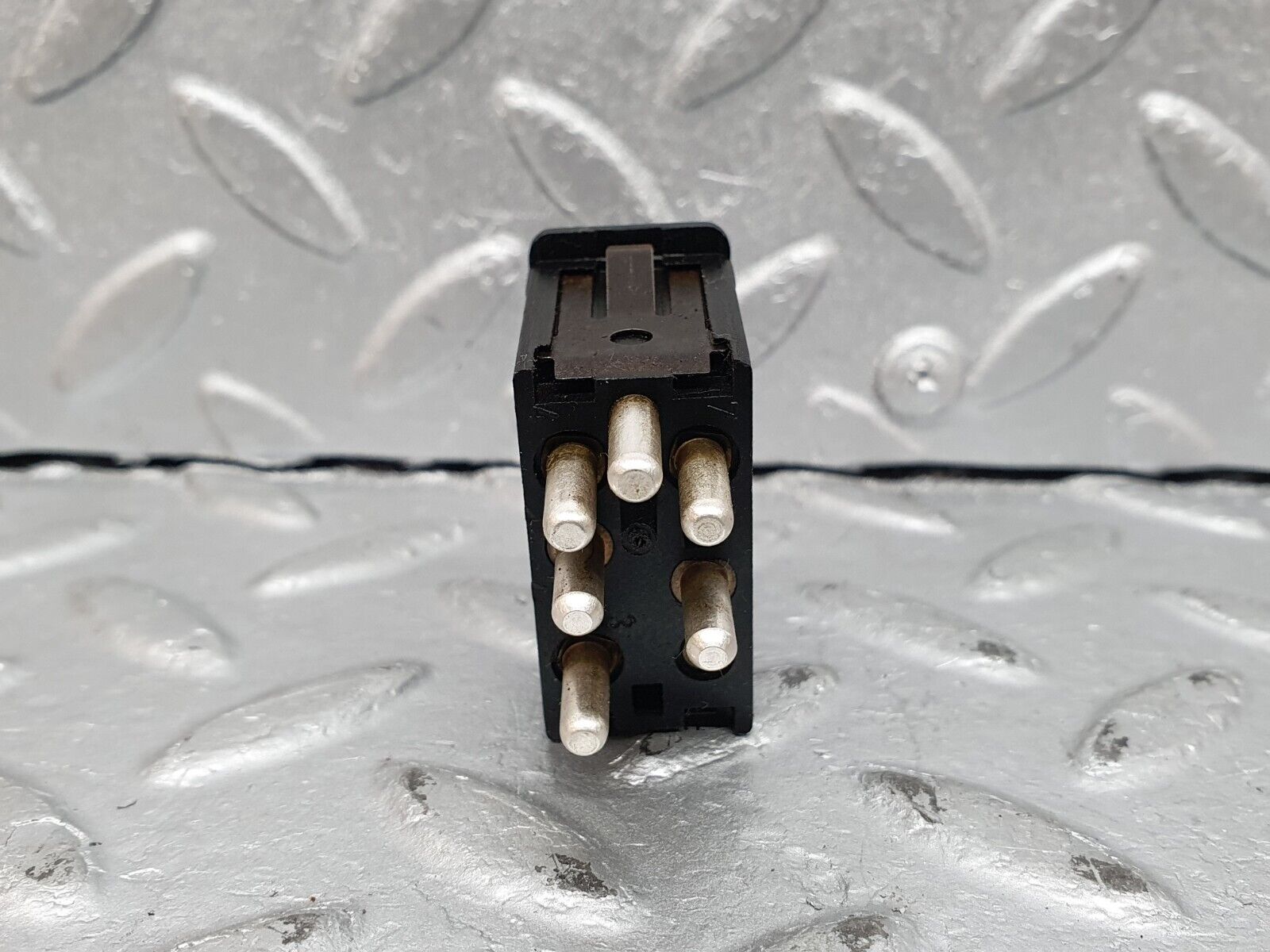 41103 Mercedes-Benz W126 300SE Rear Electric Window Switch 1268206310