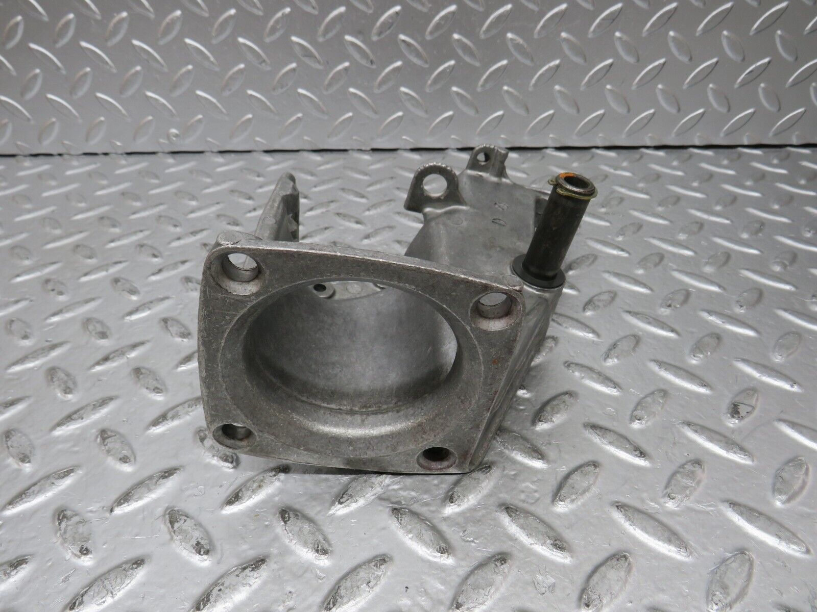 27188 Mercedes-Benz W123 280E Brake Pedal Bracket 1232900219