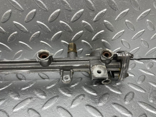33400 Mercedes-Benz W202 C180 Fuel Injector Rail 11107845