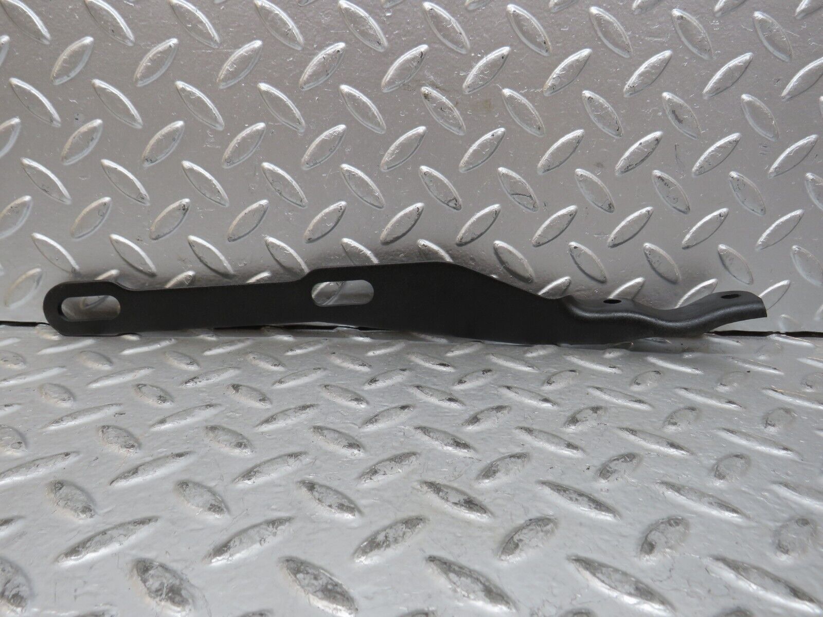 28366 Mercedes-Benz S123 240D Wagon Exhaust Bracket