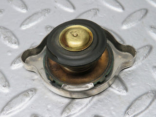 32024 Mercedes-Benz W123 230E Radiator Cap 1235010015