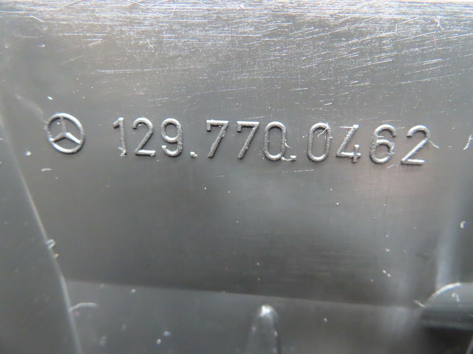 17278 Mercedes-Benz R129 300SL Coupe Right Roof Folding Lift Cylinder Cover