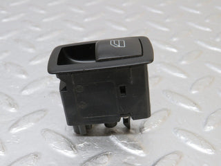 32744 Mercedes-Benz W245 Rear Right Electric Window Switch 2518200510