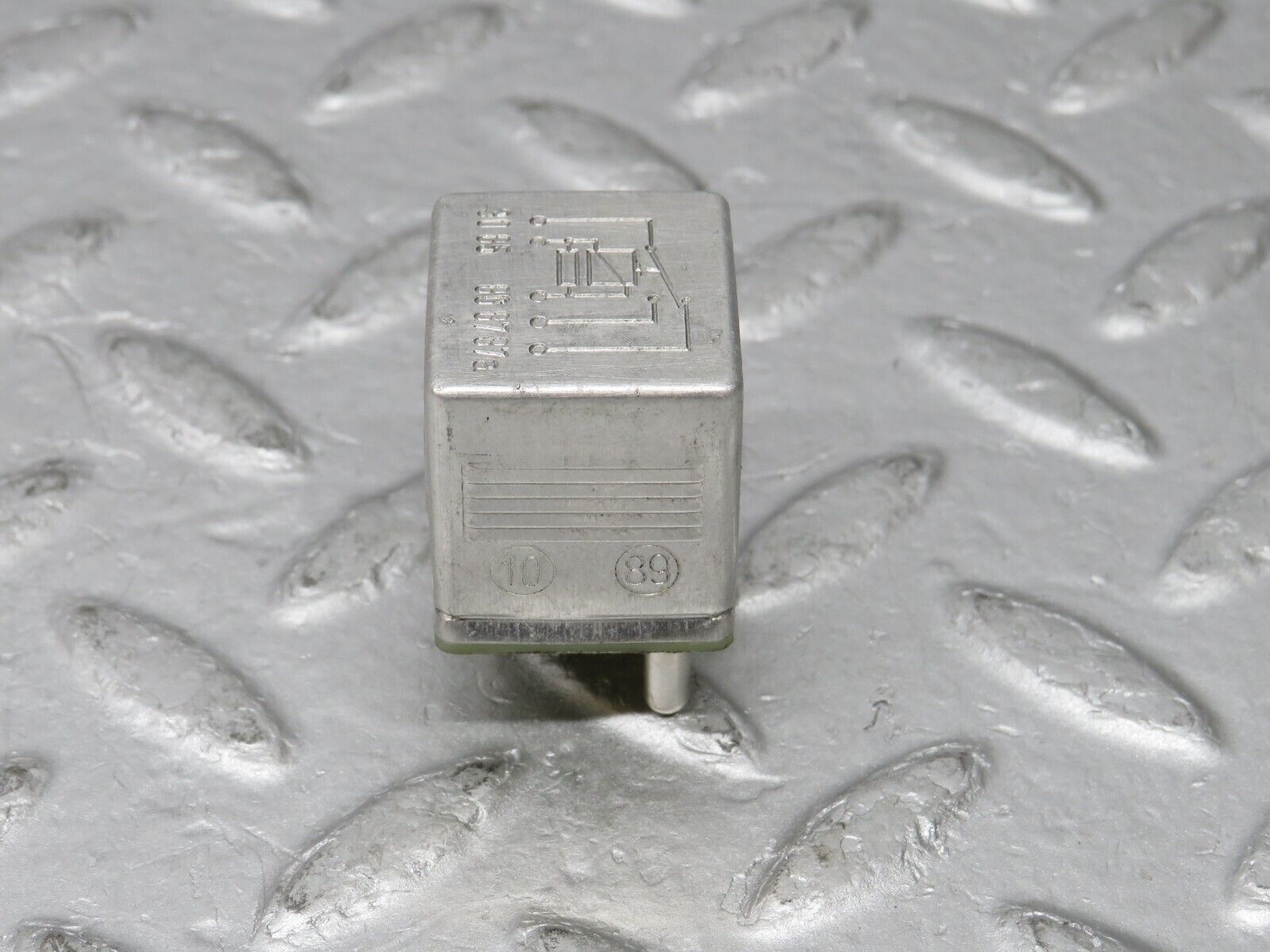 36089 Mercedes-Benz W126 420SE Multi Purpose Relay 0015420219
