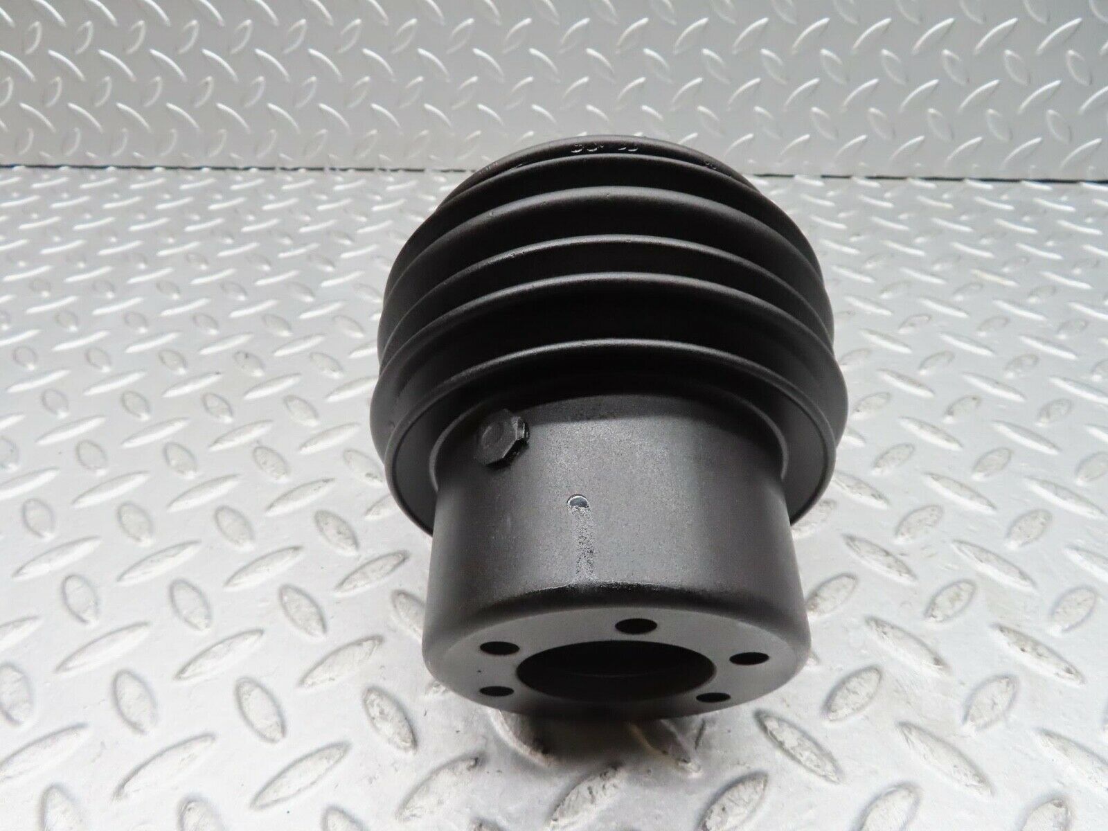 12527 Mercedes-Benz W108 280SE 3.5 Crankshaft Pulley