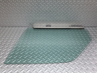 41131 Mercedes-Benz W126 300SE Front Right Door Window Glass