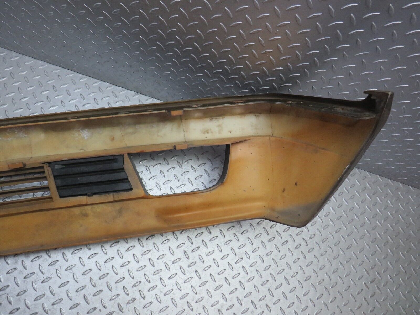 34462 Mercedes-Benz C126 380SEC Coupe Front Bumper 1268850025 1268850126
