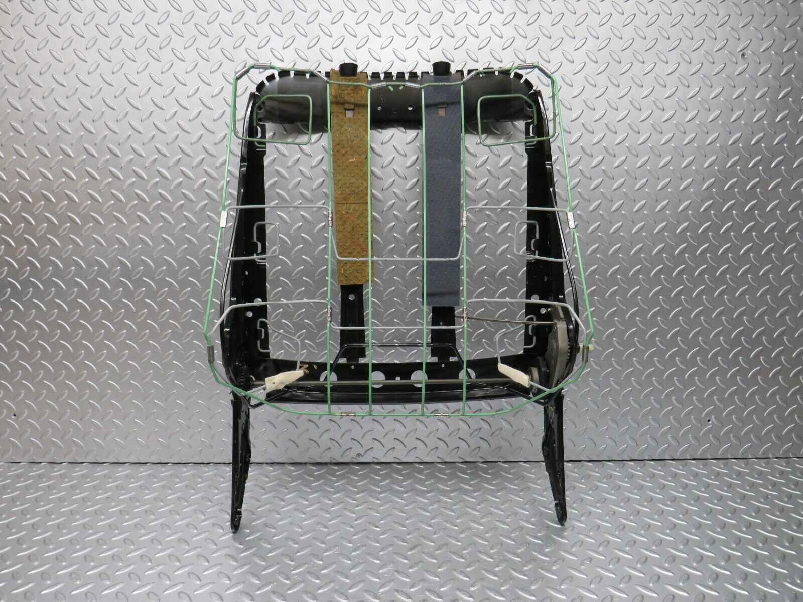 30454 Mercedes-Benz W124 230E Front Right Driver Seat Backrest